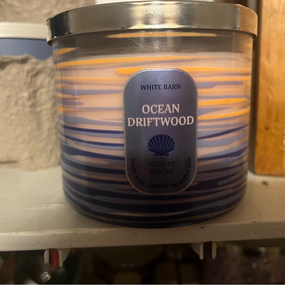 White barn candle
